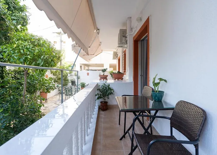 Majestic 2 Glyfada